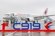 美媒记者试乘中国C919大飞机：预示航空业新篇章！