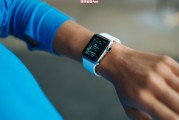 Apple Watch 10新设计曝光：钛金属材质与圆润外形引领潮流